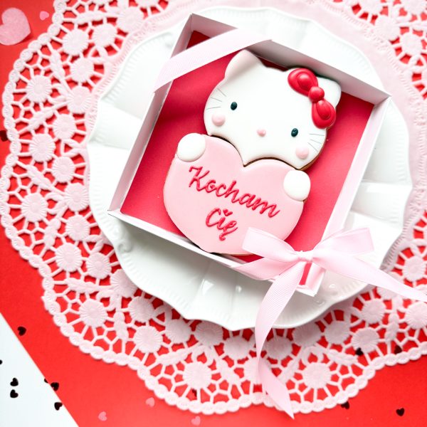 Hello Kitty z sercem "Kocham Cię"
