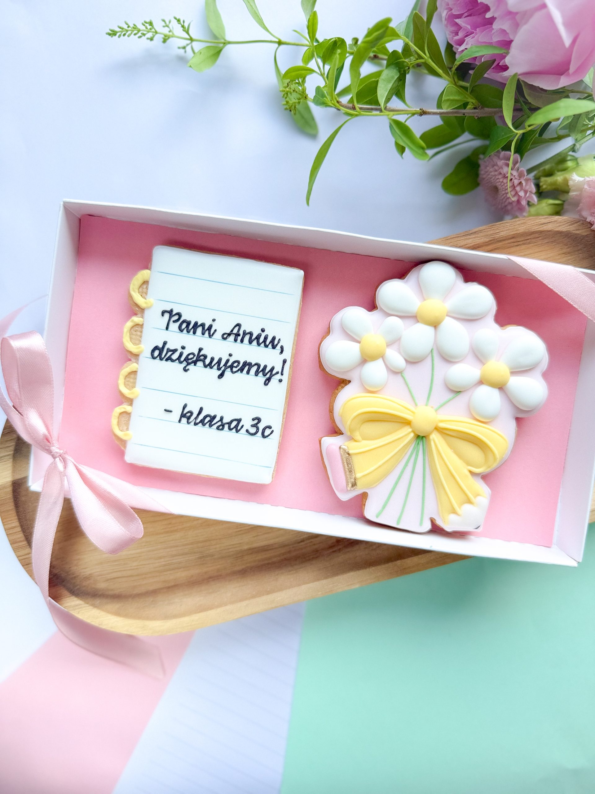 Bukiet stokrotek z notesem- zestaw