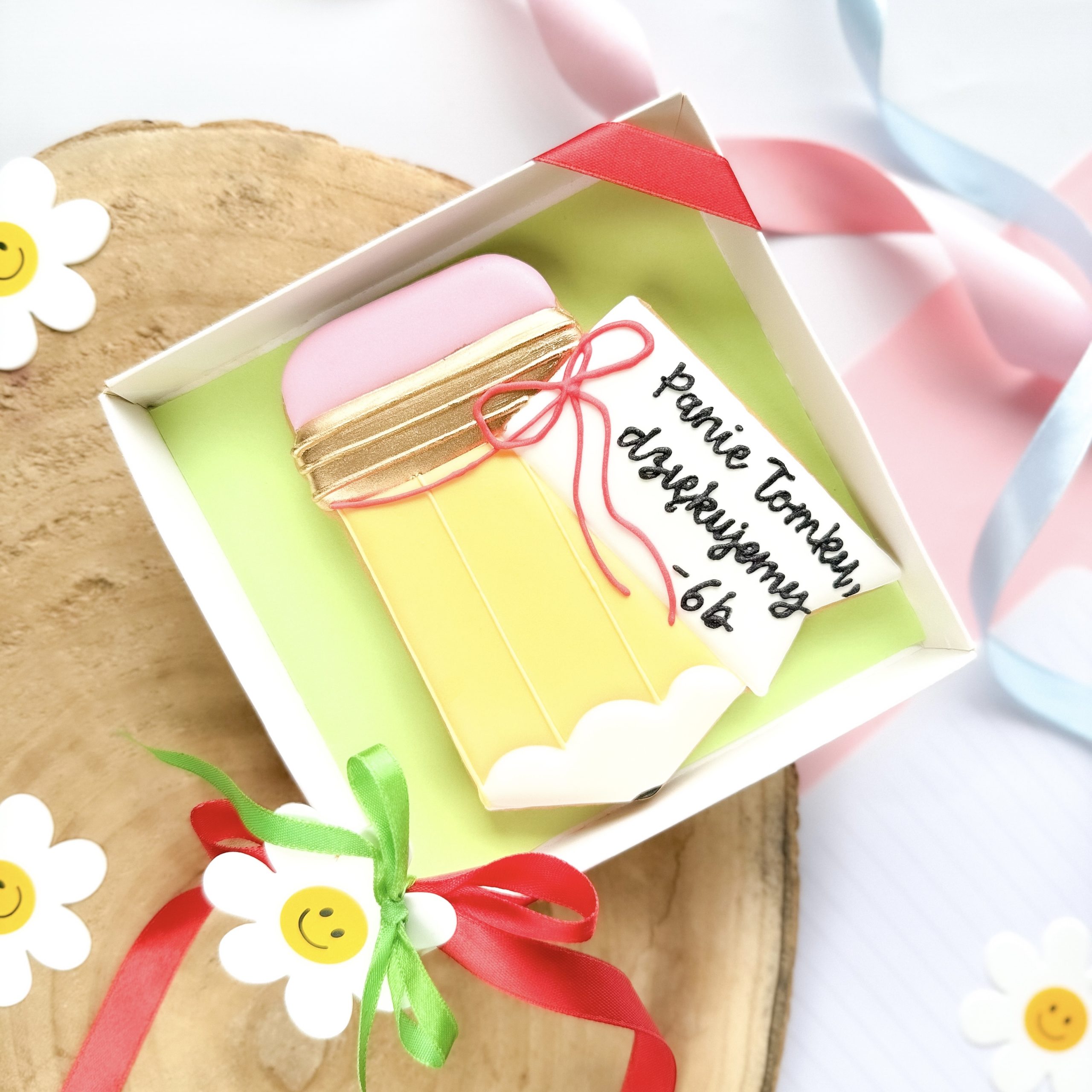 Ołówek XL z zawieszką - dowolny napis