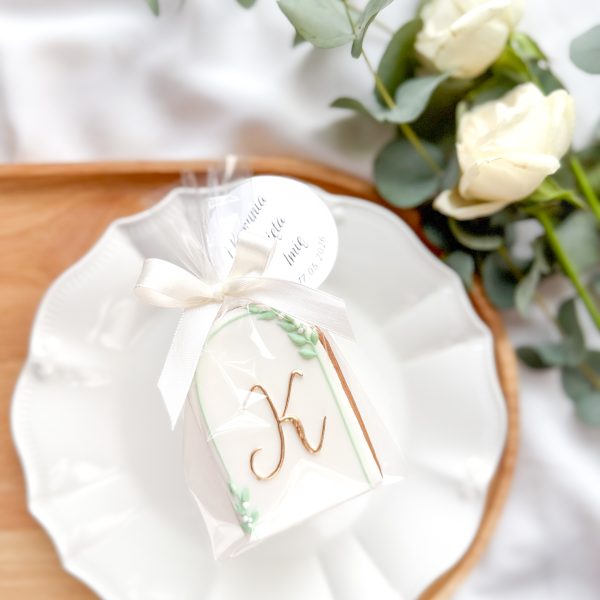 Plakietka z inicjałem