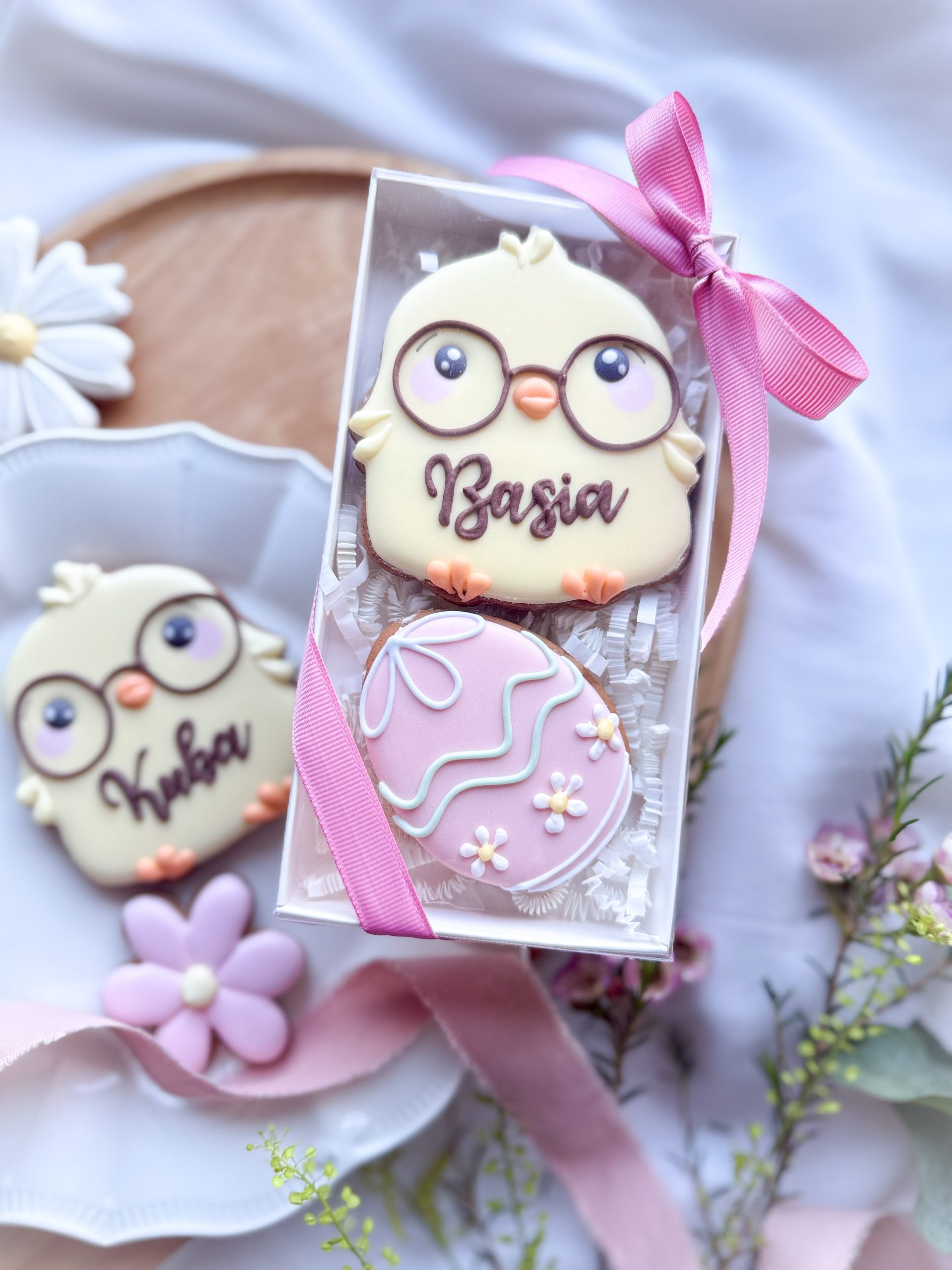 Kurczak z imieniem i kolorową pisanką - zestaw (wybór kolorów)